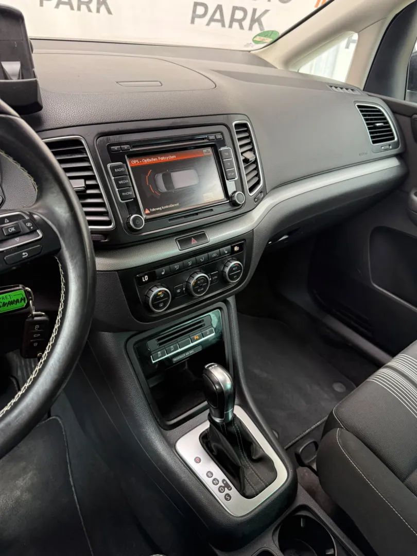Cumpara/ Vinde online Volkswagen Sharan 2012 SH, la cel mai bun pret pentru tine!