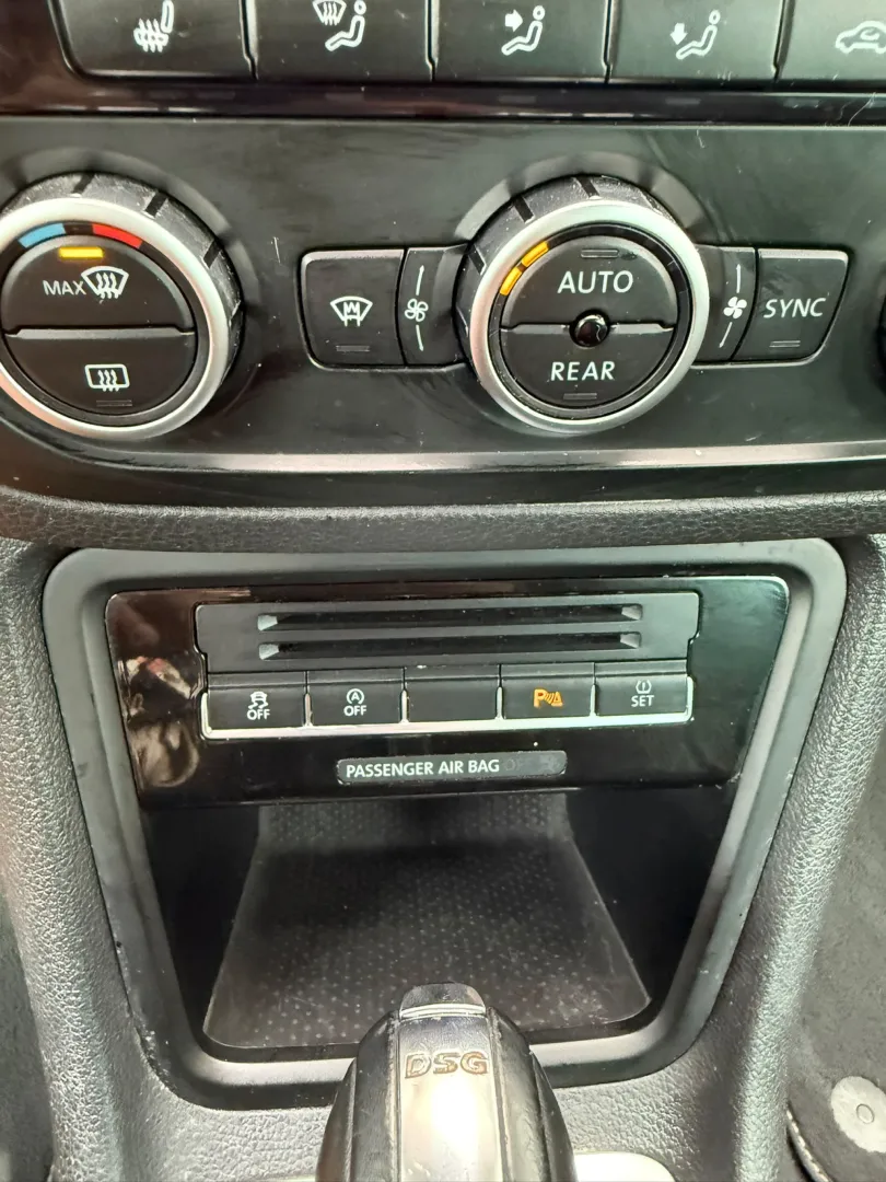 Cumpara/ Vinde online Volkswagen Sharan 2012 SH, la cel mai bun pret pentru tine!