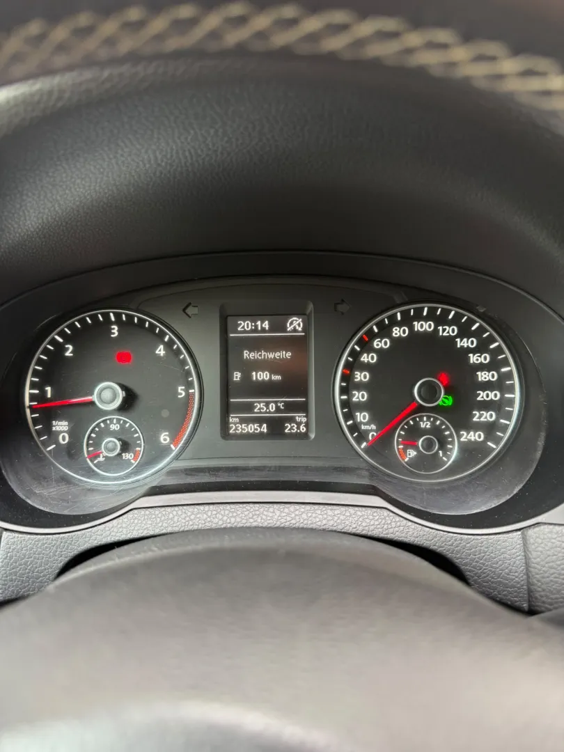 Cumpara/ Vinde online Volkswagen Sharan 2012 SH, la cel mai bun pret pentru tine!