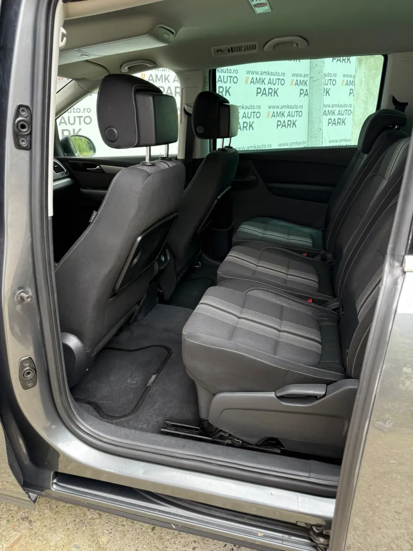 Cumpara/ Vinde online Volkswagen Sharan 2012 SH, la cel mai bun pret pentru tine!