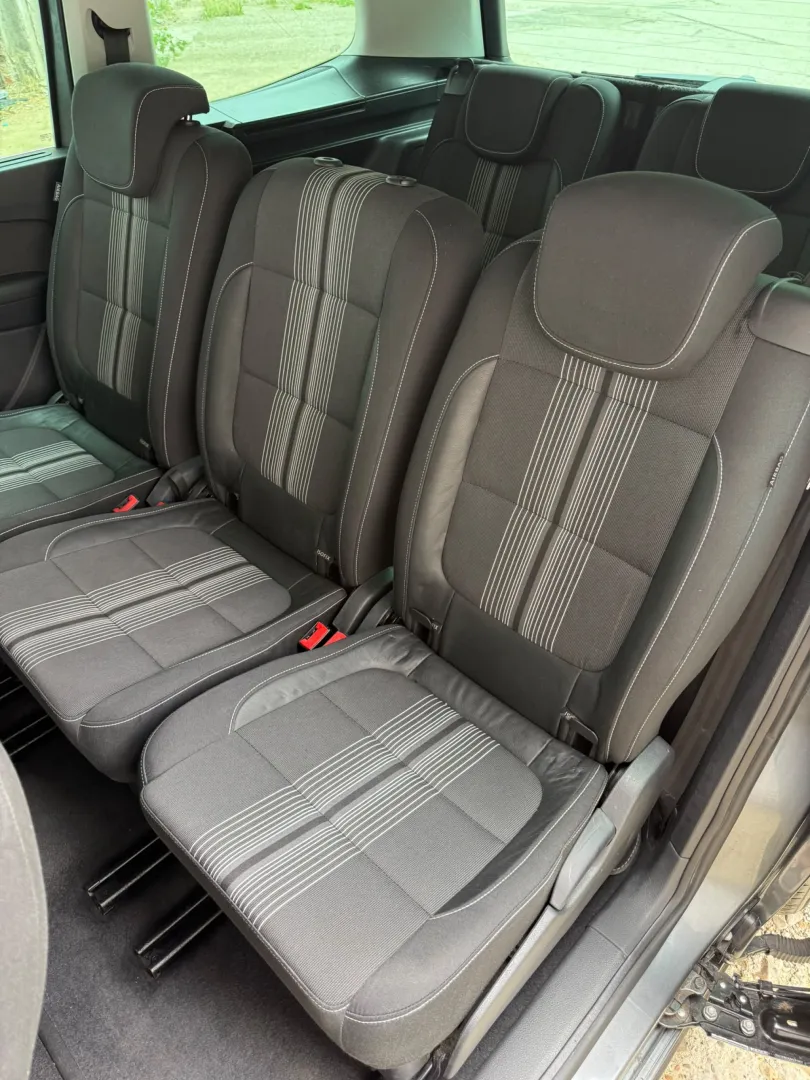 Cumpara/ Vinde online Volkswagen Sharan 2012 SH, la cel mai bun pret pentru tine!