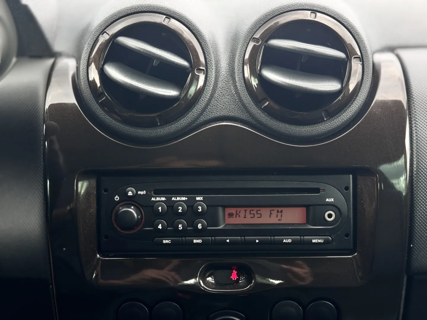 Cumpara/ Vinde online Dacia Duster 2011 SH, la cel mai bun pret pentru tine!