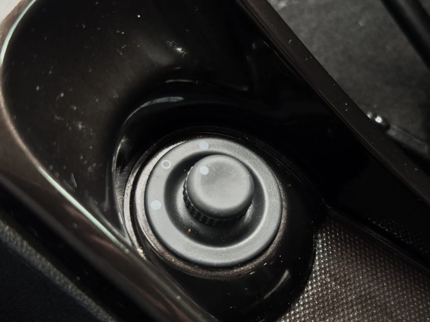 Cumpara/ Vinde online Dacia Duster 2011 SH, la cel mai bun pret pentru tine!