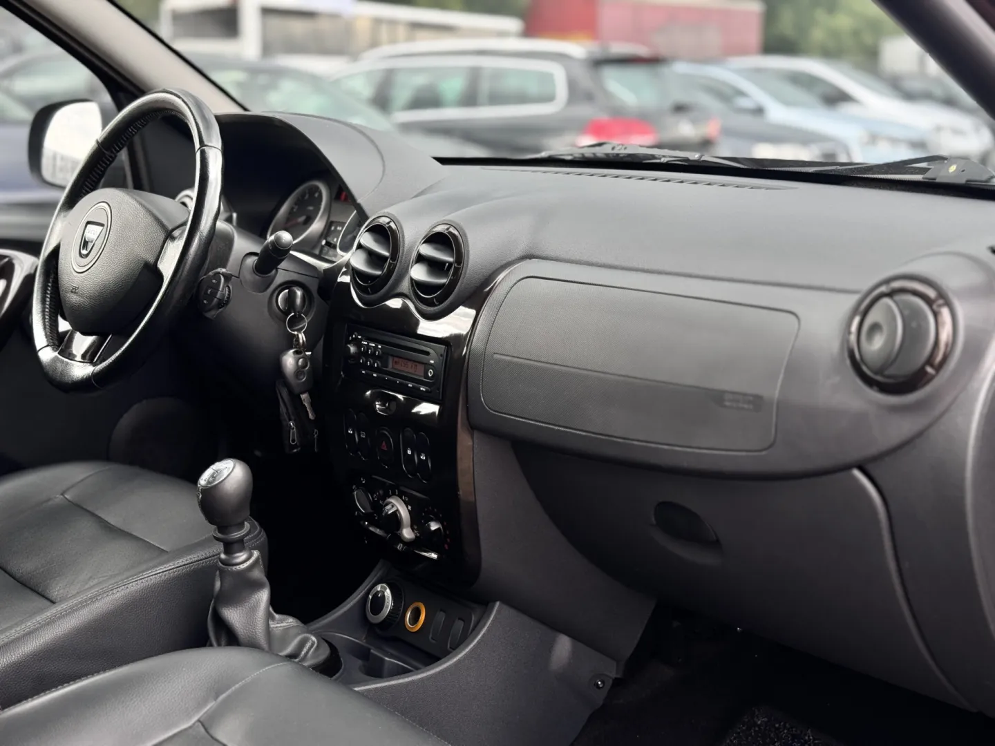 Cumpara/ Vinde online Dacia Duster 2011 SH, la cel mai bun pret pentru tine!