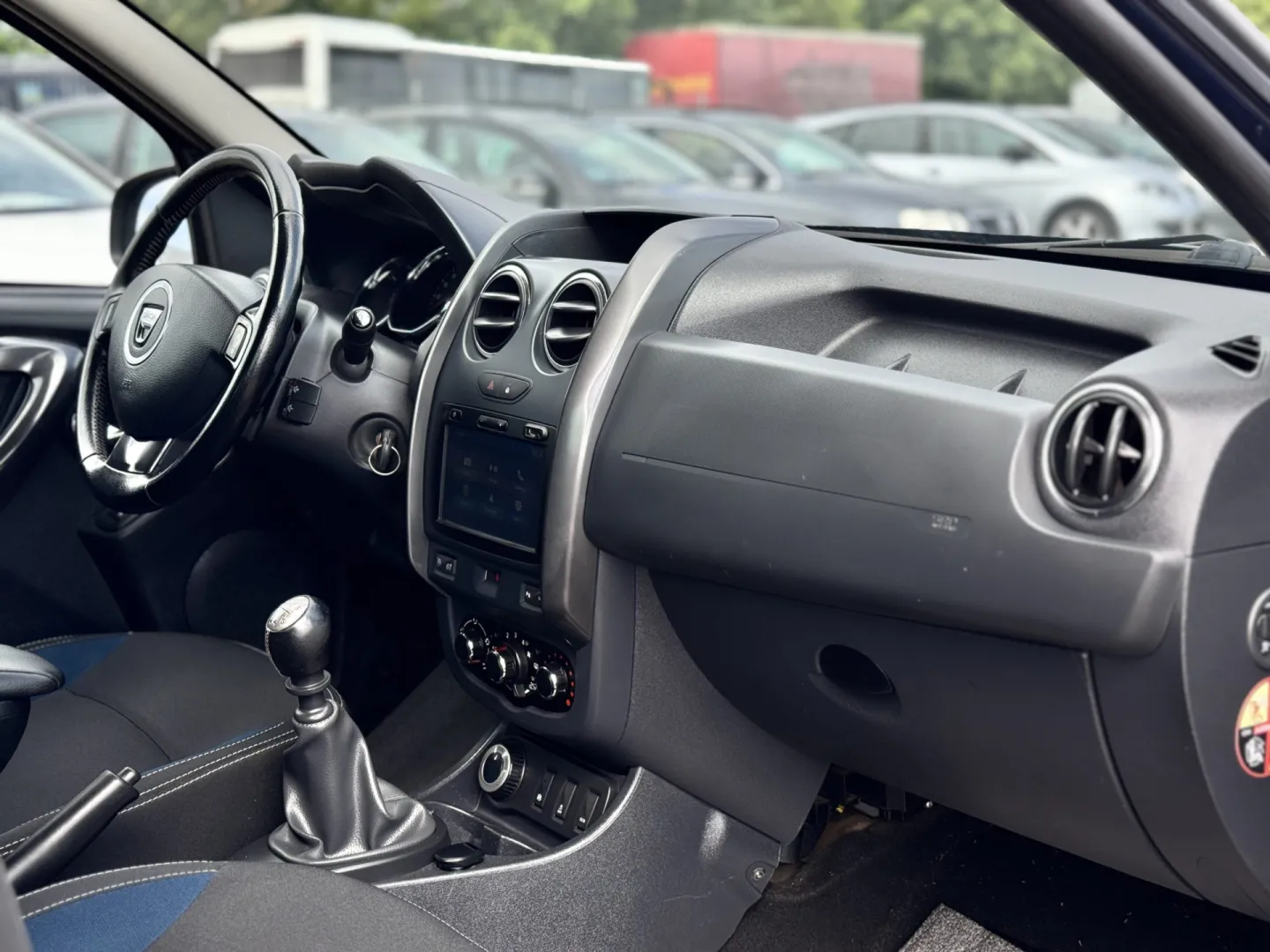 Cumpara/ Vinde online Dacia Duster 2015 SH, la cel mai bun pret pentru tine!