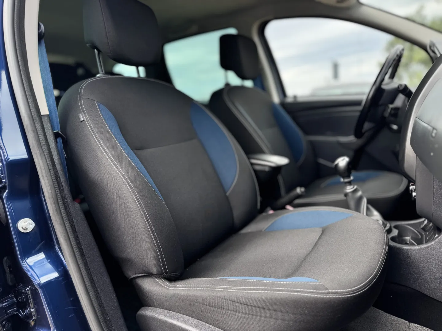 Cumpara/ Vinde online Dacia Duster 2015 SH, la cel mai bun pret pentru tine!