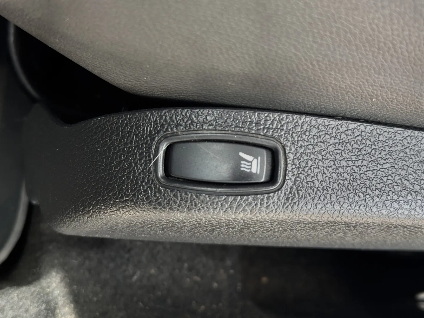 Cumpara/ Vinde online Dacia Duster 2015 SH, la cel mai bun pret pentru tine!