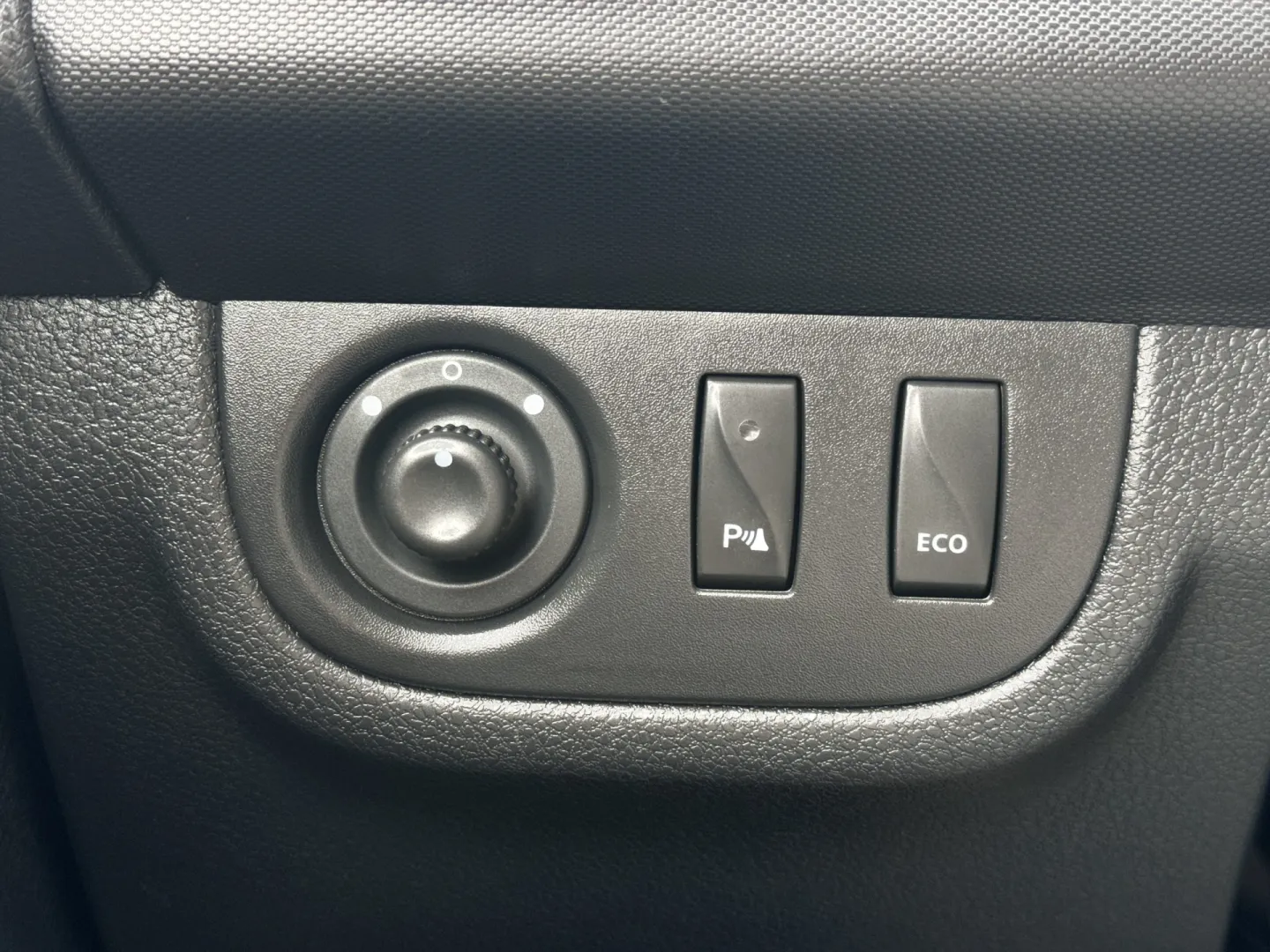 Cumpara/ Vinde online Dacia Logan 2017 SH, la cel mai bun pret pentru tine!