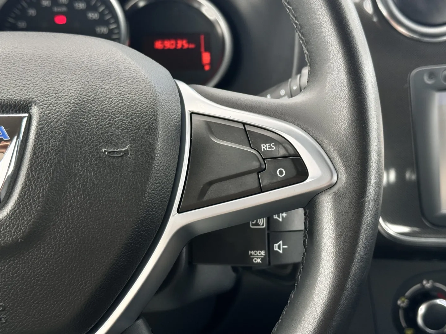 Cumpara/ Vinde online Dacia Logan 2017 SH, la cel mai bun pret pentru tine!
