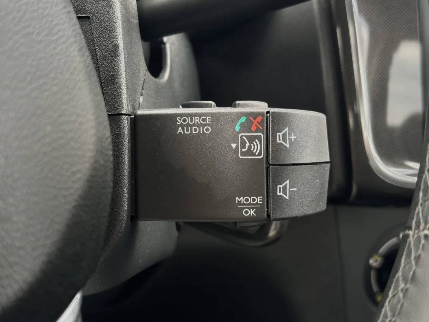 Cumpara/ Vinde online Dacia Logan 2017 SH, la cel mai bun pret pentru tine!
