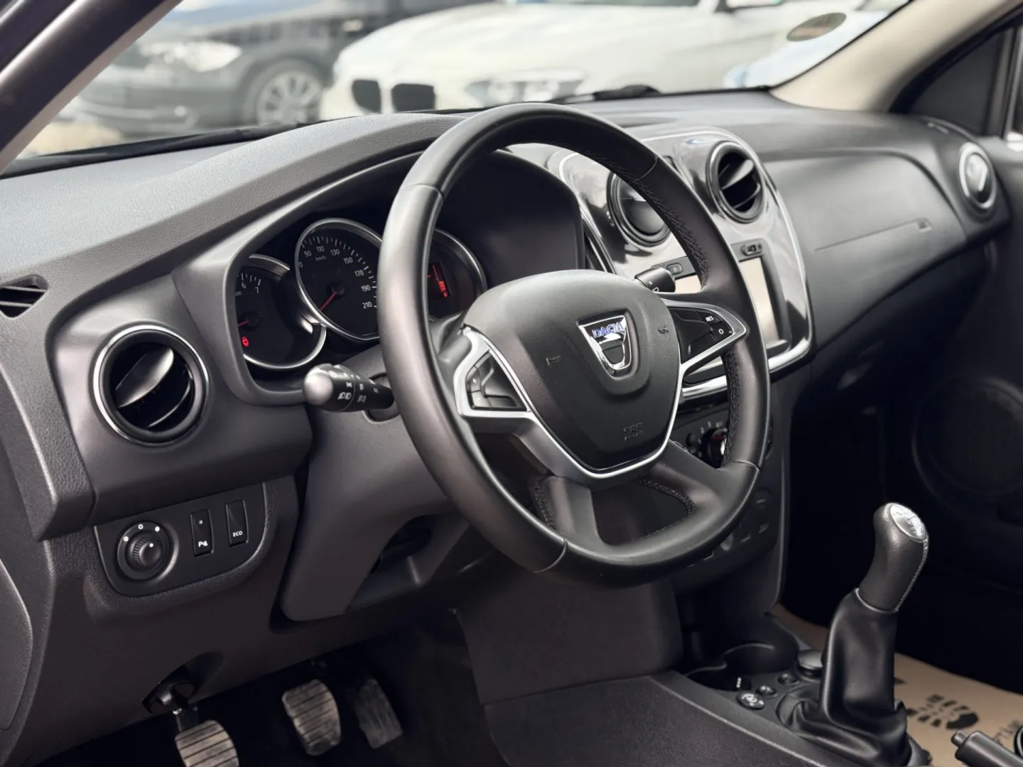Cumpara/ Vinde online Dacia Logan 2017 SH, la cel mai bun pret pentru tine!