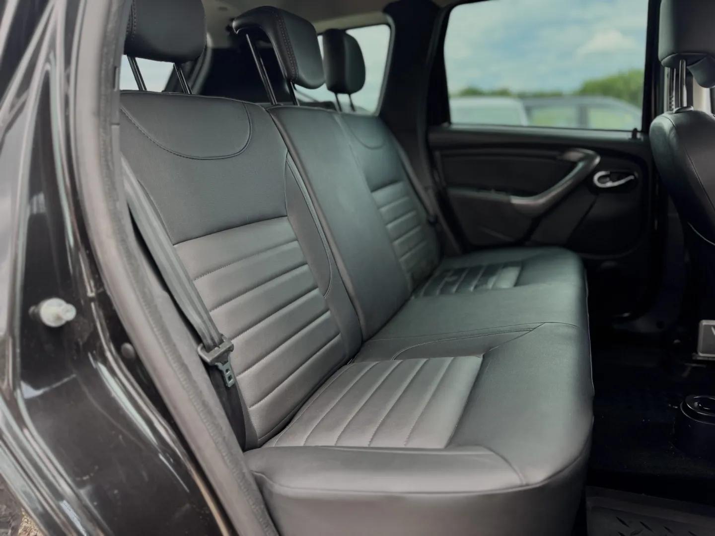 Cumpara/ Vinde online Dacia Duster 2015 SH, la cel mai bun pret pentru tine!