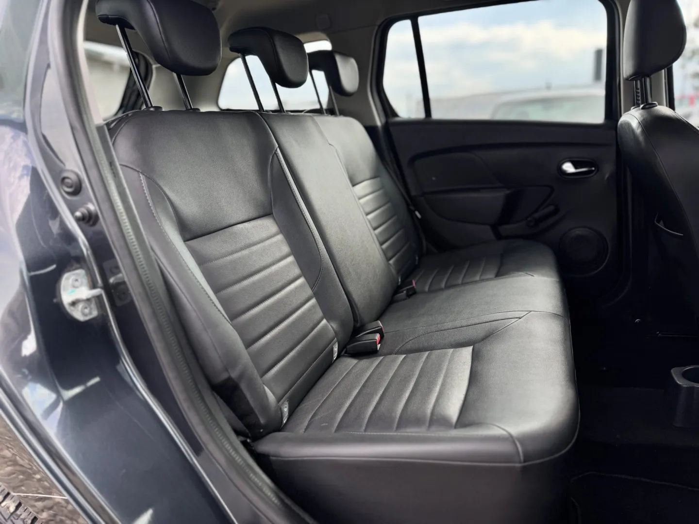 Cumpara/ Vinde online Dacia Logan 2017 SH, la cel mai bun pret pentru tine!