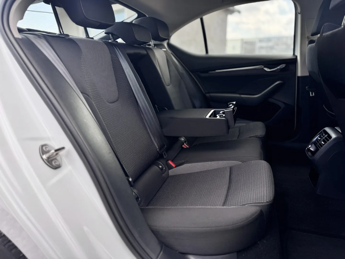Cumpara/ Vinde online Skoda Octavia 2023 SH, la cel mai bun pret pentru tine!