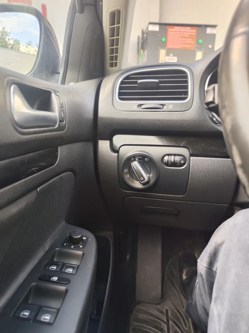 Cumpara/ Vinde online Volkswagen Golf 2011 SH, la cel mai bun pret pentru tine!