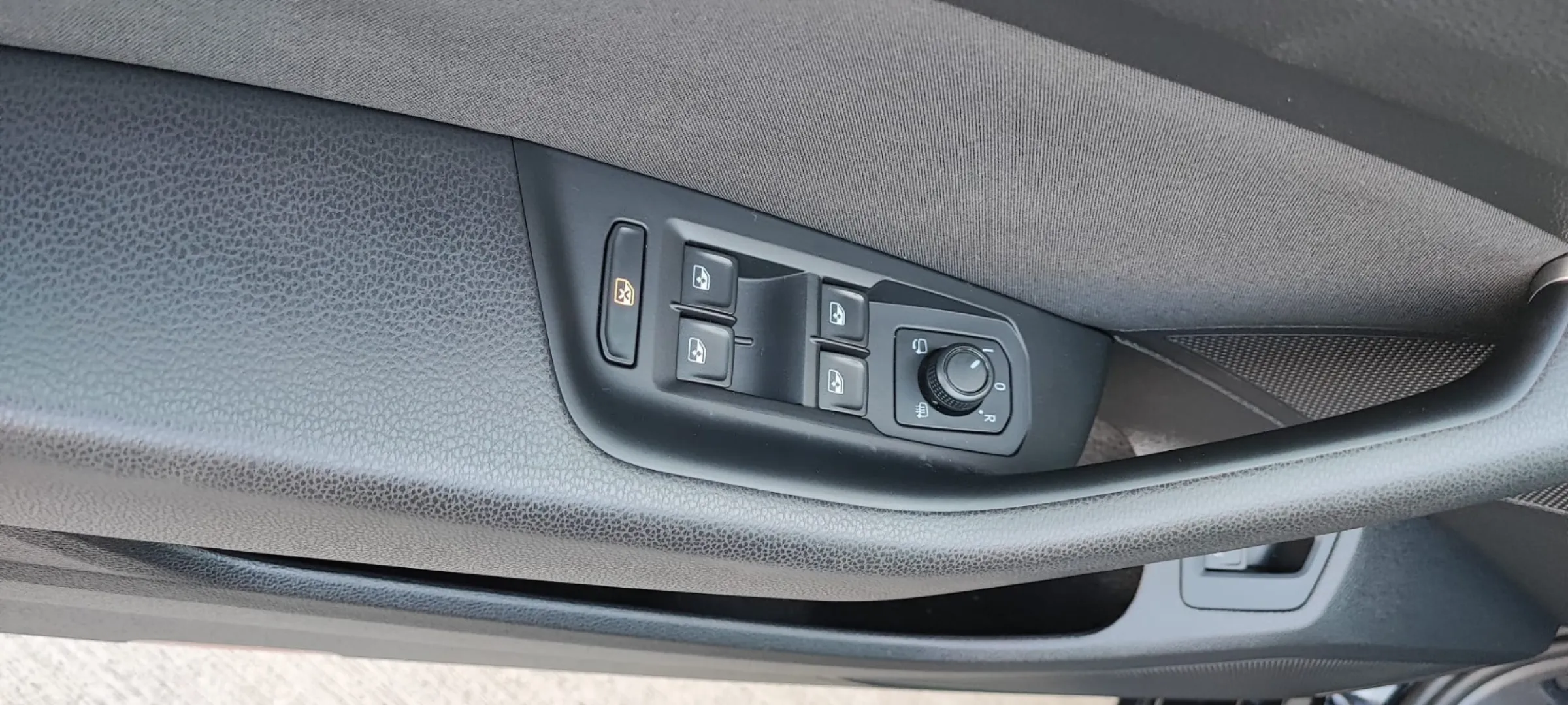 Cumpara/ Vinde online Volkswagen Passat 2021 SH, la cel mai bun pret pentru tine!