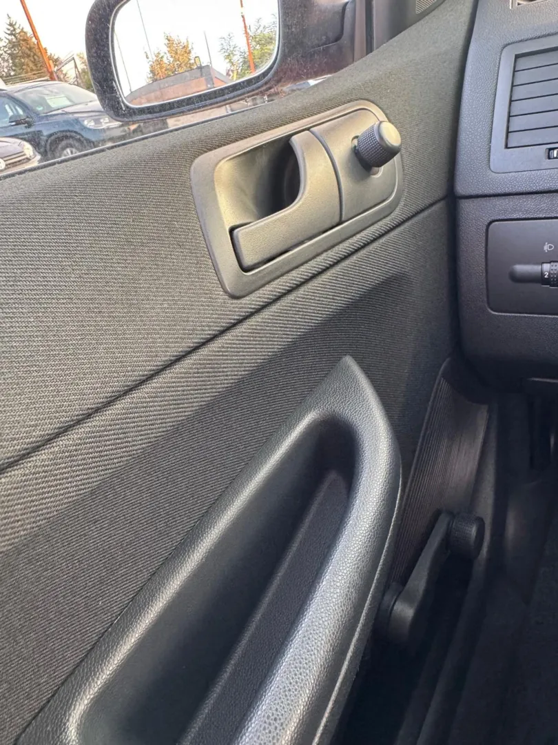 Cumpara/ Vinde online Skoda Fabia 2004 SH, la cel mai bun pret pentru tine!
