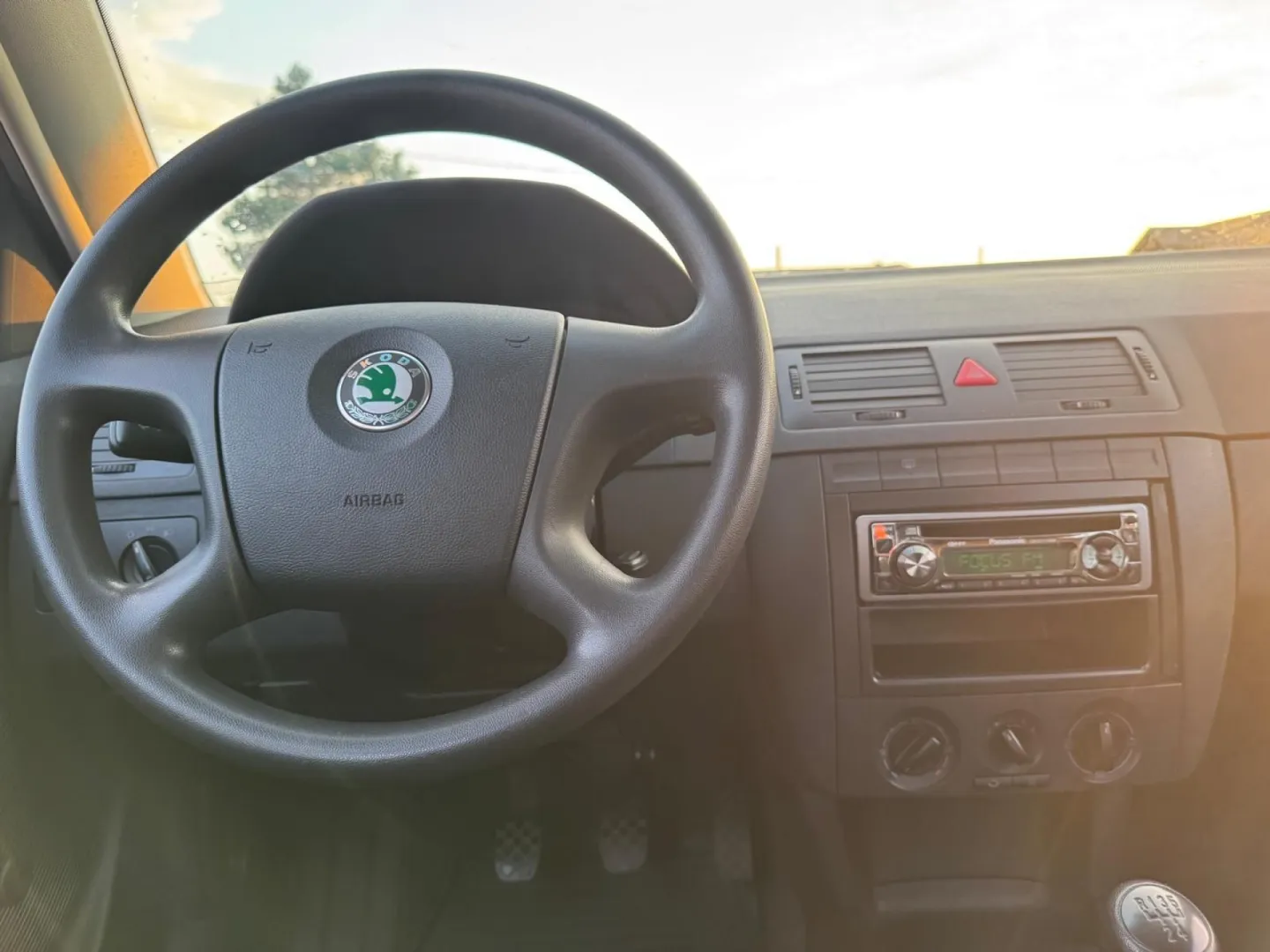 Cumpara/ Vinde online Skoda Fabia 2004 SH, la cel mai bun pret pentru tine!