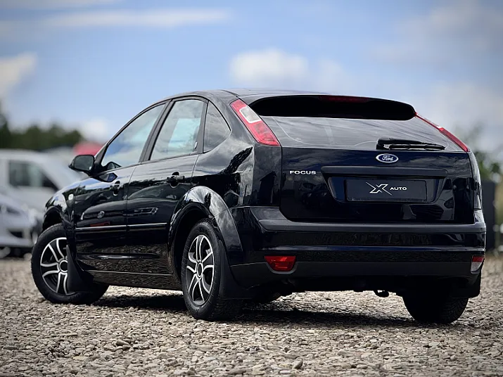 Cumpără / Vinde Ford Focus 2005 SH, la cel mai bun pret pentru tine!