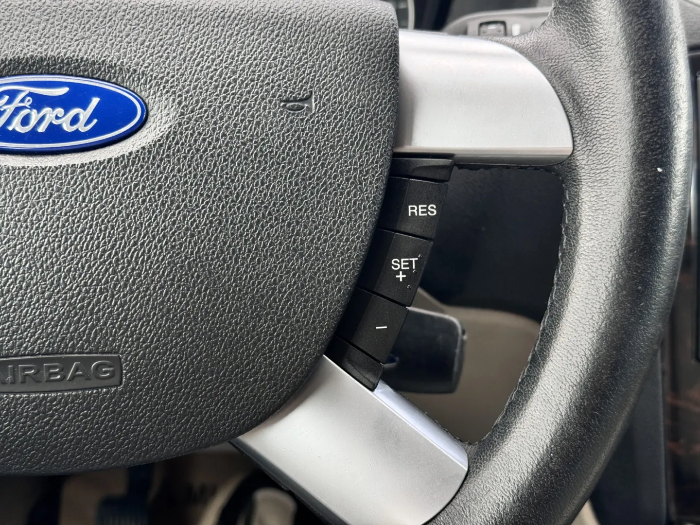 Cumpara/ Vinde online Ford Focus 2005 SH, la cel mai bun pret pentru tine!