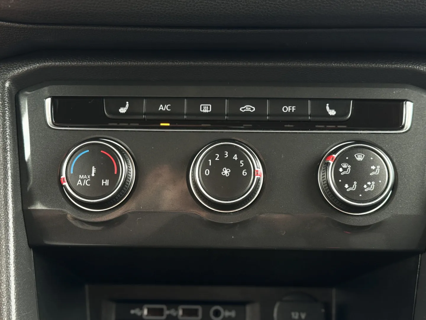 Cumpara/ Vinde online Volkswagen Tiguan 2018 SH, la cel mai bun pret pentru tine!