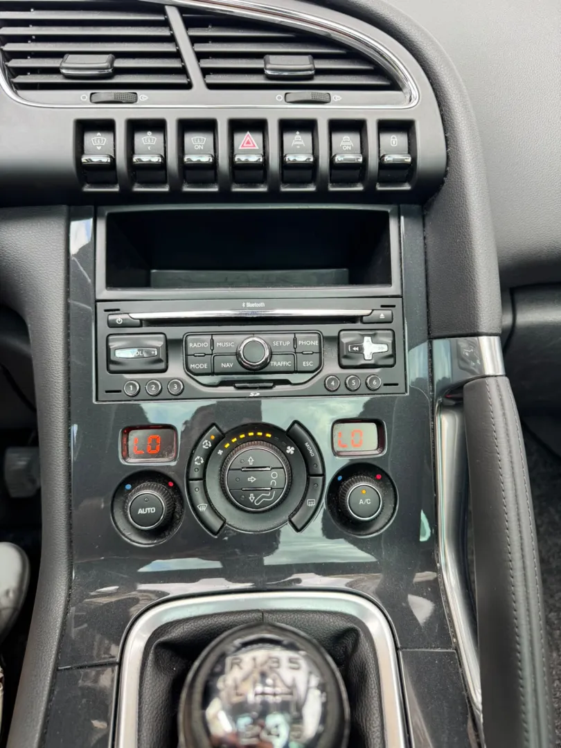 Cumpara/ Vinde online Peugeot 3008 2012 SH, la cel mai bun pret pentru tine!
