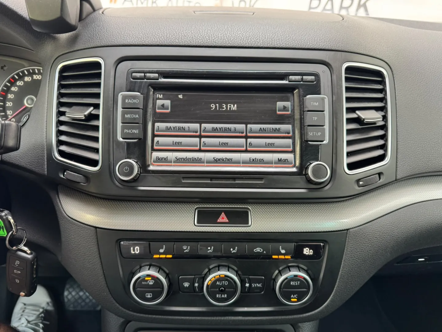 Cumpara/ Vinde online Volkswagen Sharan 2012 SH, la cel mai bun pret pentru tine!