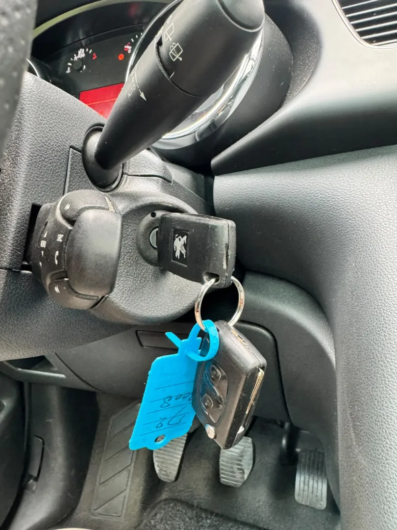 Cumpara/ Vinde online Peugeot 3008 2012 SH, la cel mai bun pret pentru tine!