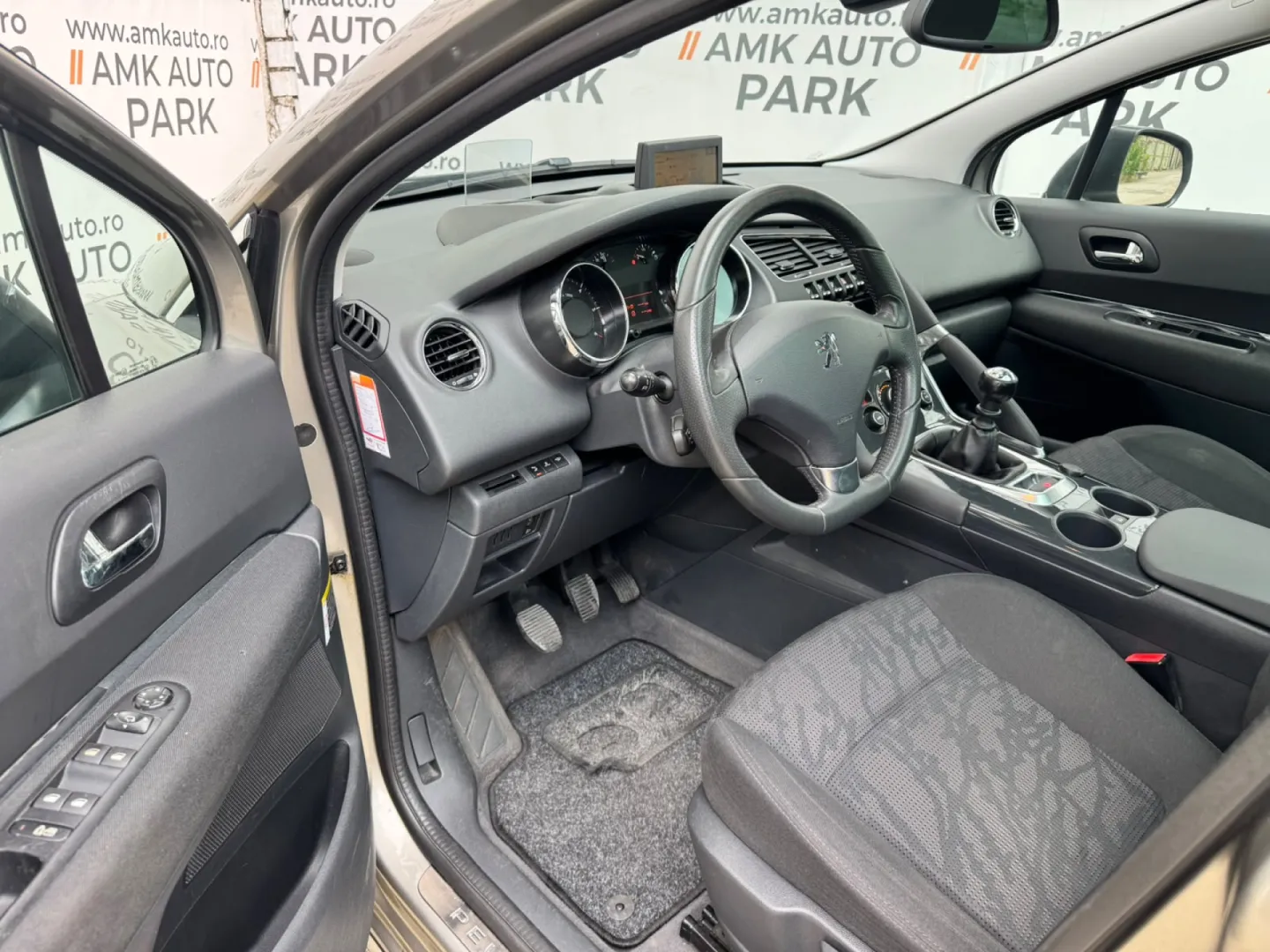 Cumpara/ Vinde online Peugeot 3008 2012 SH, la cel mai bun pret pentru tine!