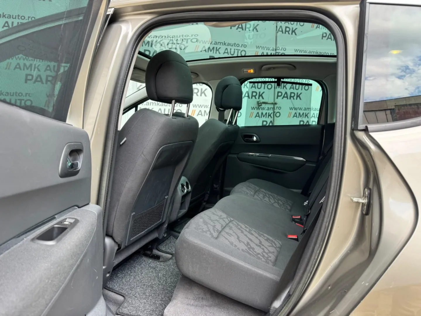 Cumpara/ Vinde online Peugeot 3008 2012 SH, la cel mai bun pret pentru tine!