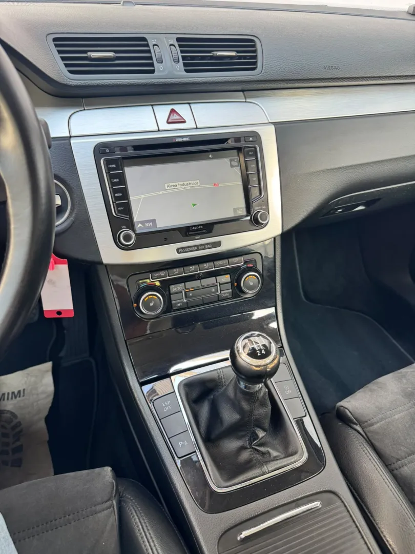 Cumpara/ Vinde online Volkswagen Passat 2010 SH, la cel mai bun pret pentru tine!