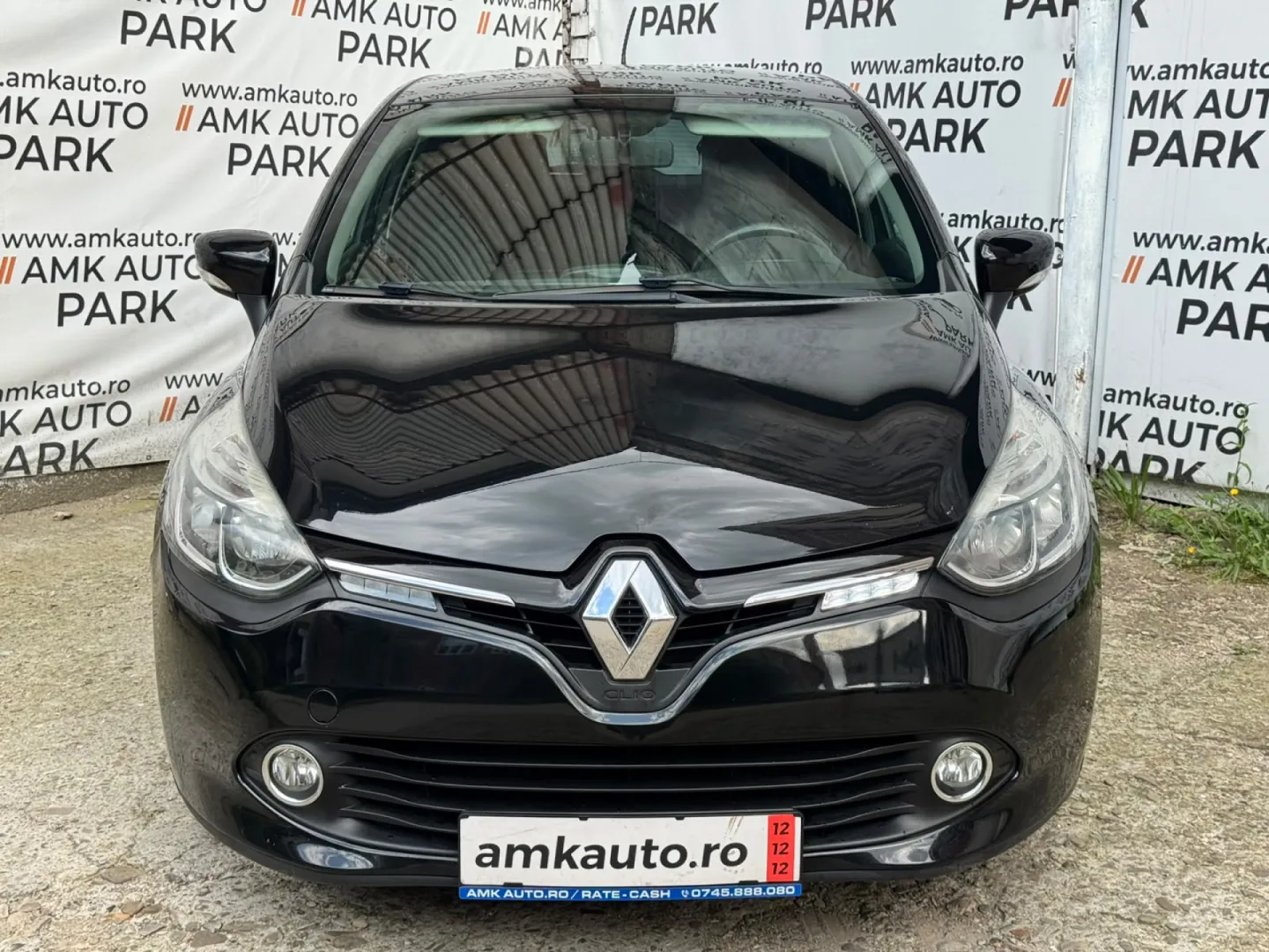 Cumpara/ Vinde online Renault  Clio 2015 SH, la cel mai bun pret pentru tine!