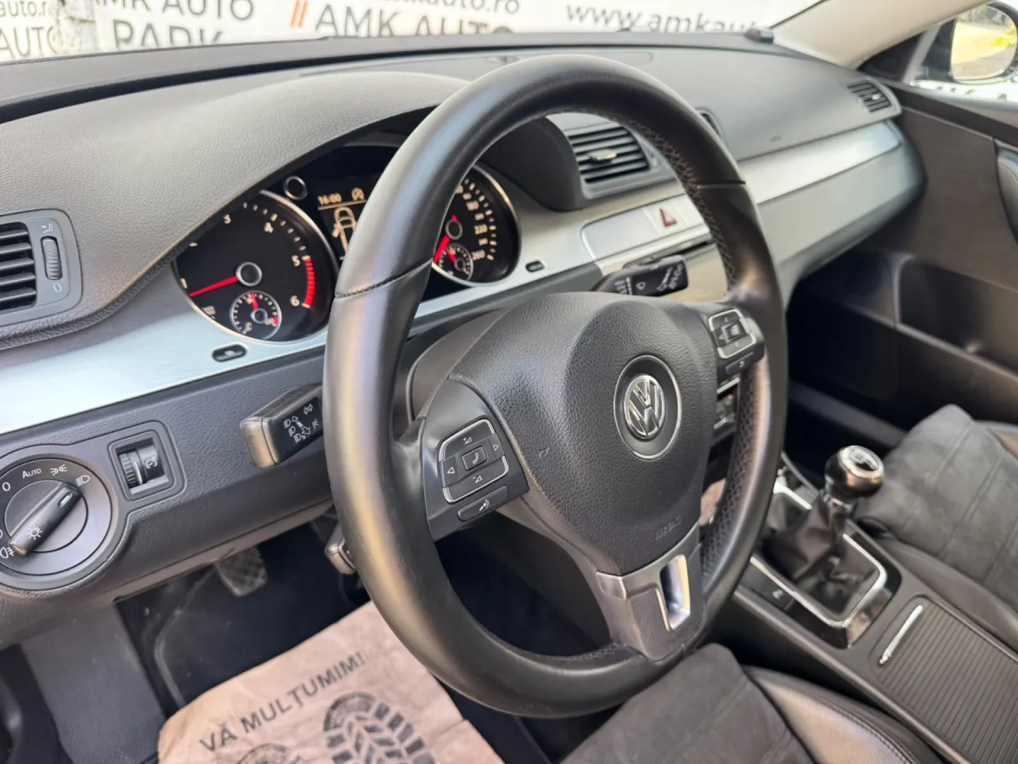 Cumpara/ Vinde online Volkswagen Passat 2010 SH, la cel mai bun pret pentru tine!