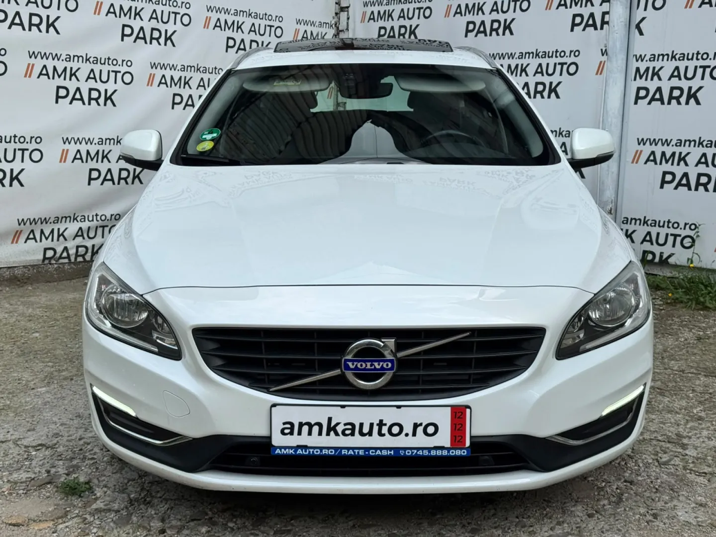 Cumpara/ Vinde online Volvo V60 2015 SH, la cel mai bun pret pentru tine!