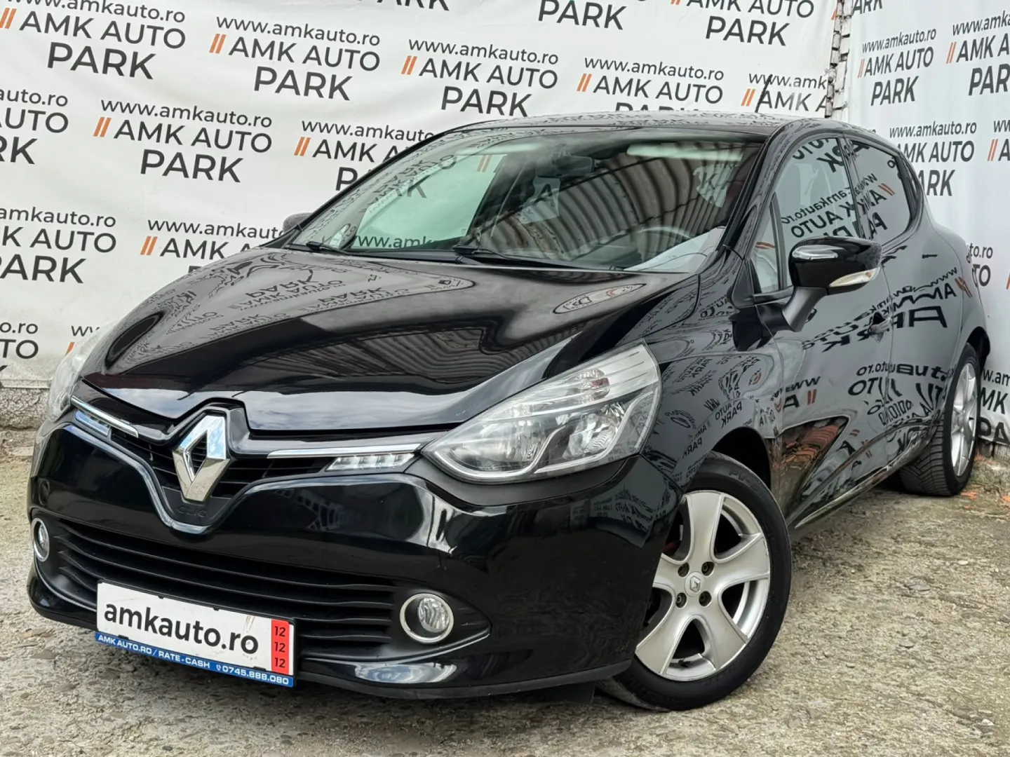 Cumpara/ Vinde online Renault  Clio 2015 SH, la cel mai bun pret pentru tine!