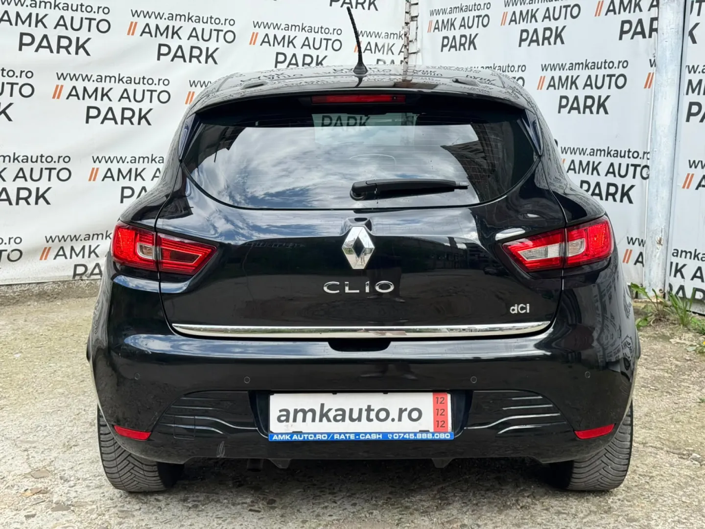 Cumpara/ Vinde online Renault  Clio 2015 SH, la cel mai bun pret pentru tine!