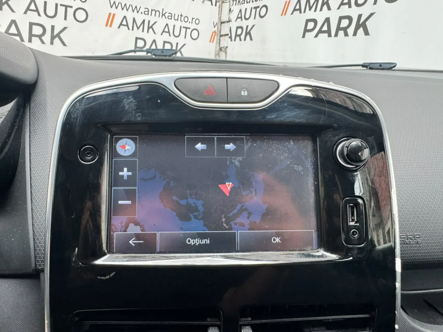 Cumpara/ Vinde online Renault  Clio 2015 SH, la cel mai bun pret pentru tine!