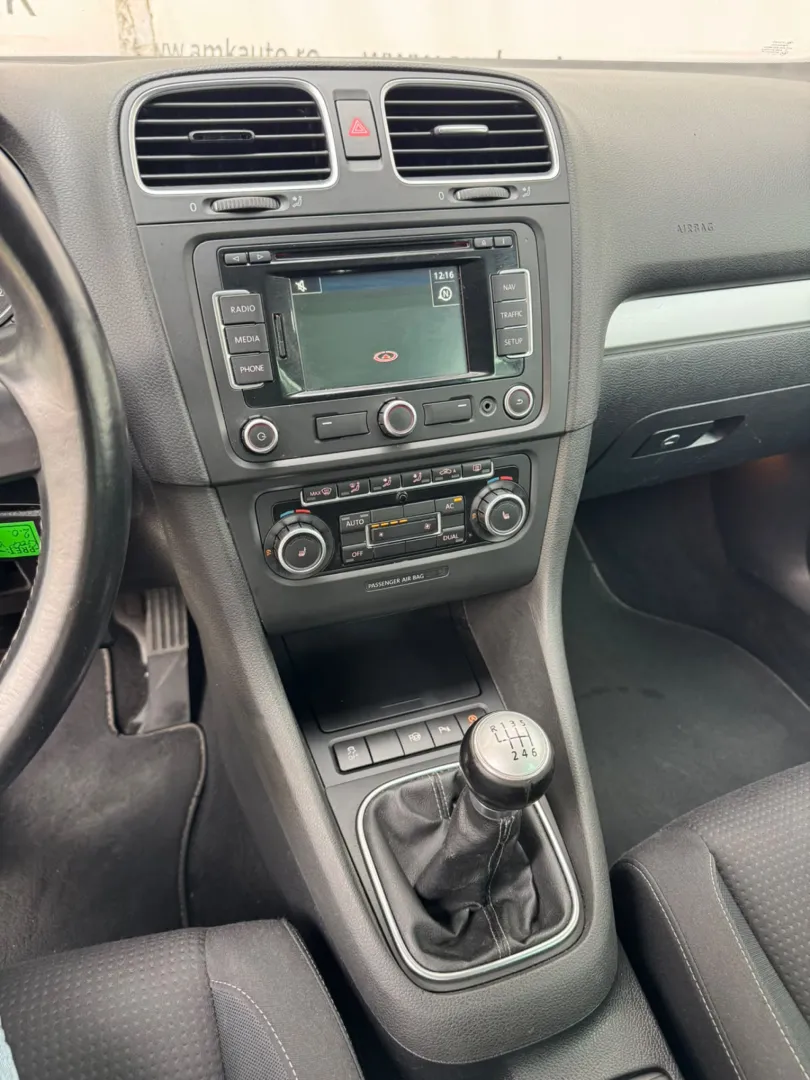 Cumpara/ Vinde online Volkswagen Golf 2010 SH, la cel mai bun pret pentru tine!
