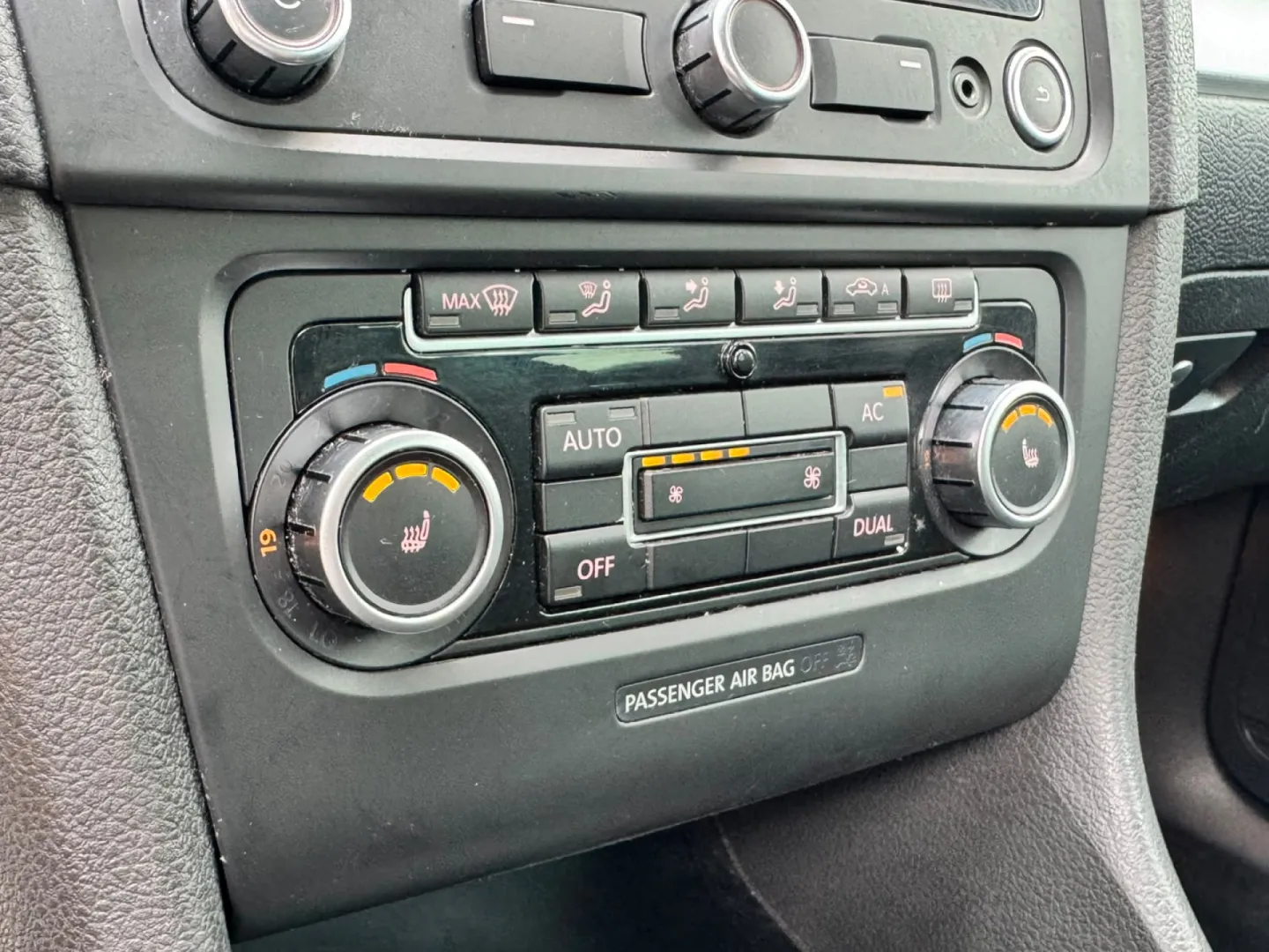 Cumpara/ Vinde online Volkswagen Golf 2010 SH, la cel mai bun pret pentru tine!