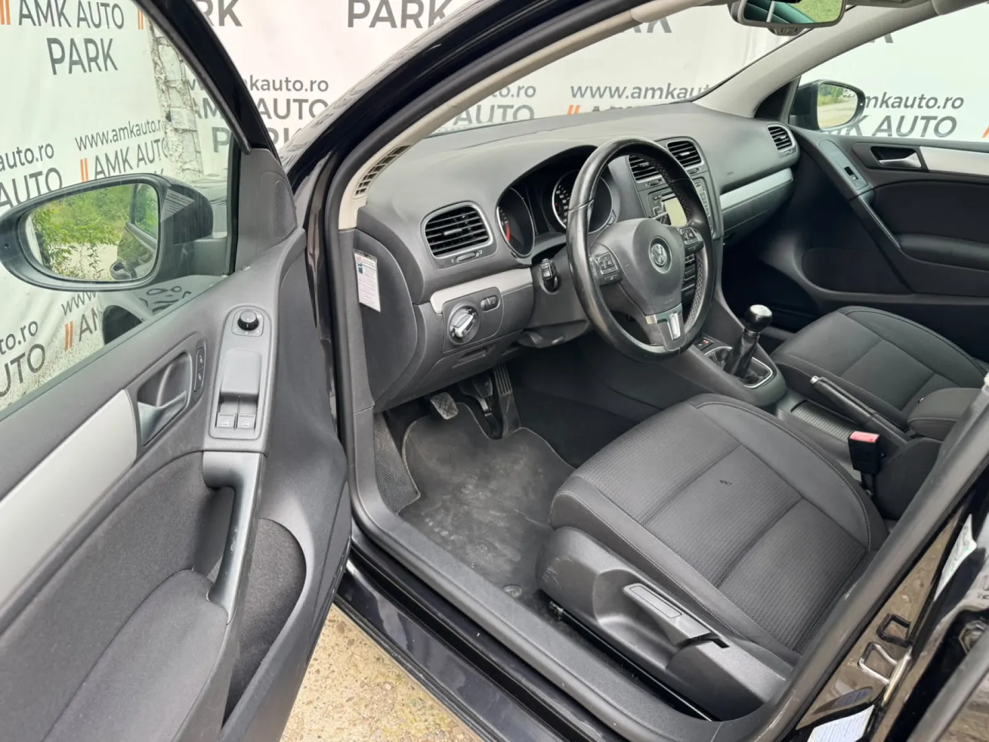 Cumpara/ Vinde online Volkswagen Golf 2010 SH, la cel mai bun pret pentru tine!