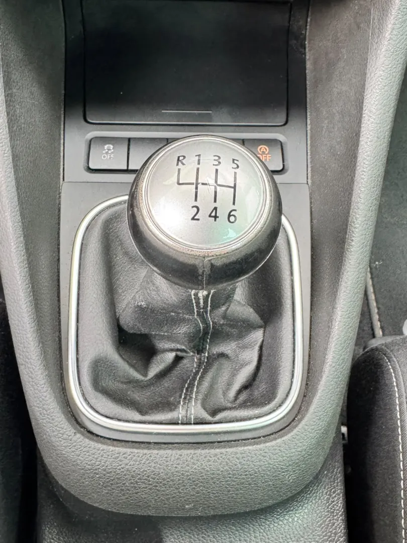Cumpara/ Vinde online Volkswagen Golf 2010 SH, la cel mai bun pret pentru tine!