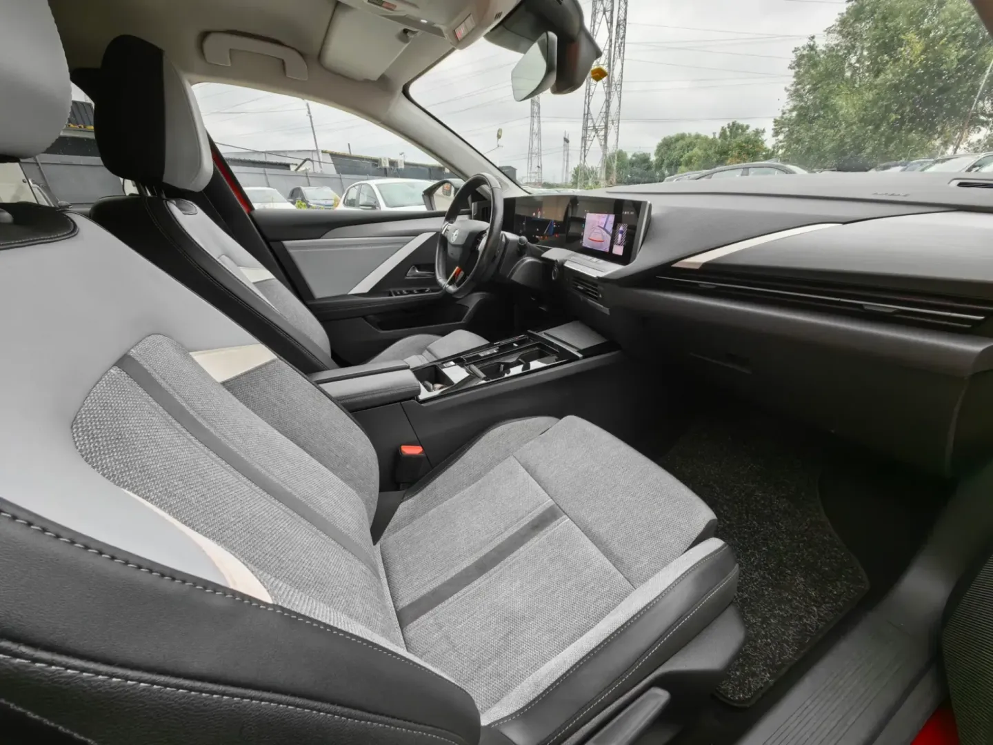 Cumpara/ Vinde online Opel Astra 2023 SH, la cel mai bun pret pentru tine!