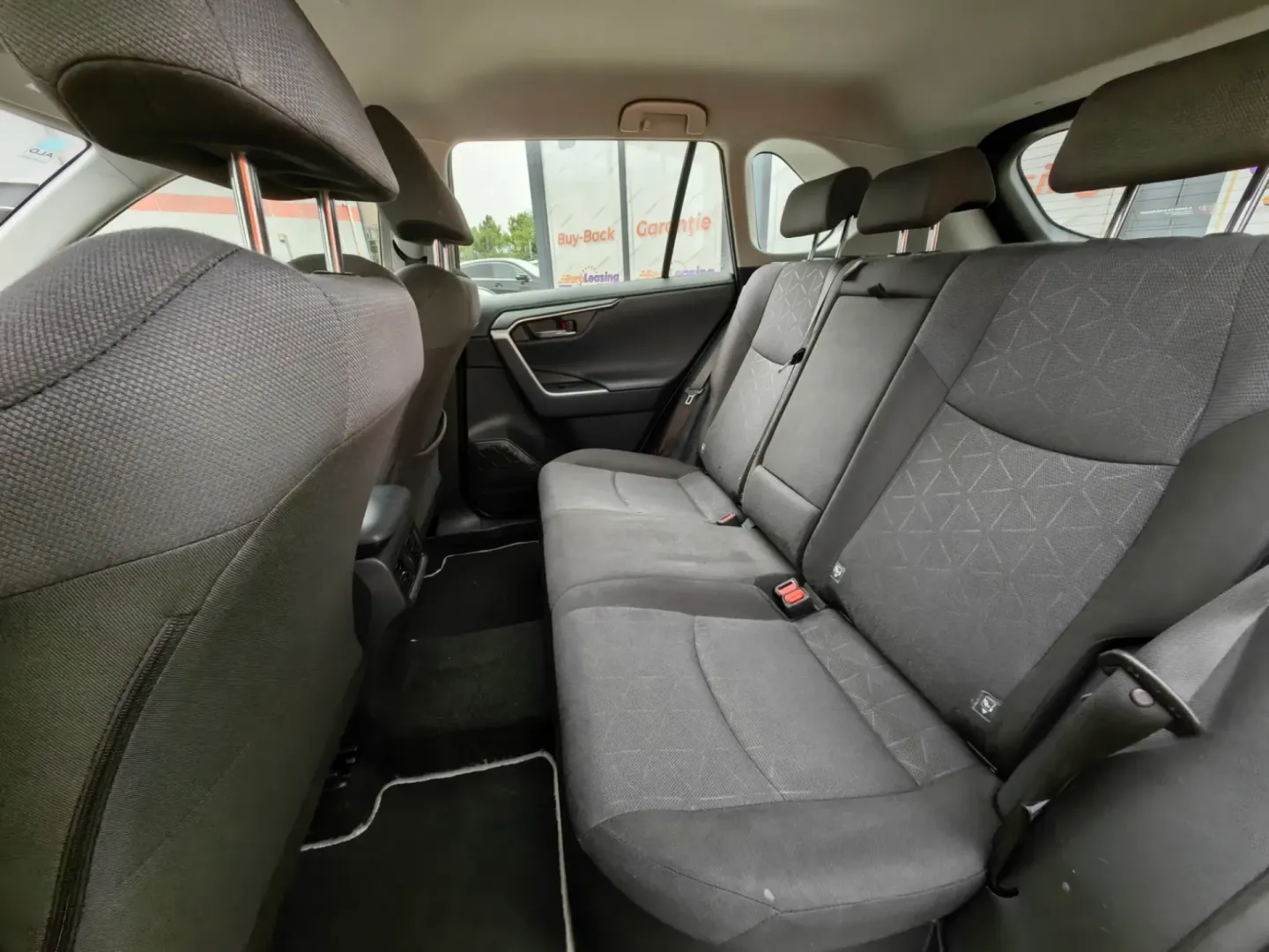 Cumpara/ Vinde online Toyota RAV 4 2021 SH, la cel mai bun pret pentru tine!