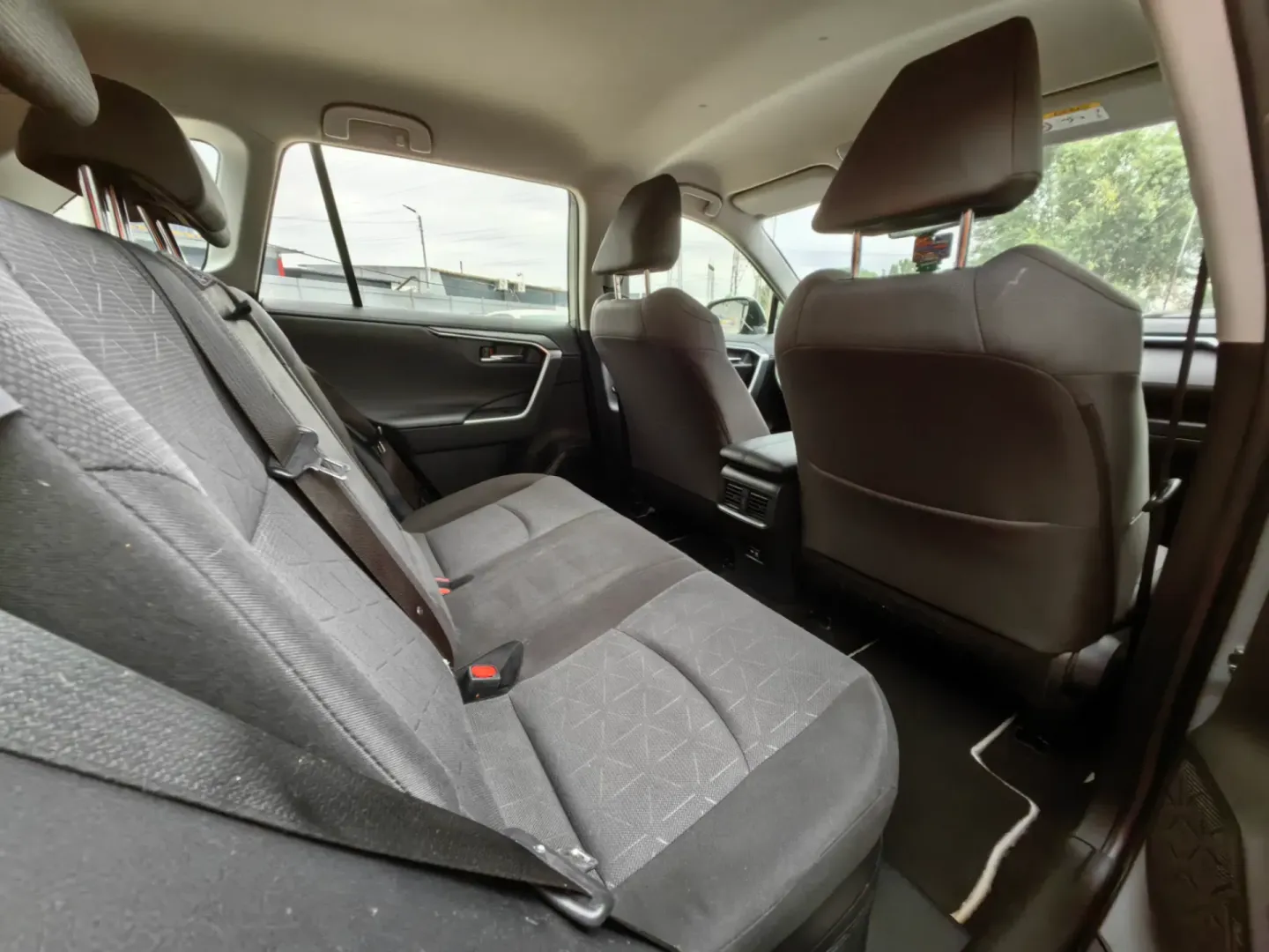 Cumpara/ Vinde online Toyota RAV 4 2021 SH, la cel mai bun pret pentru tine!