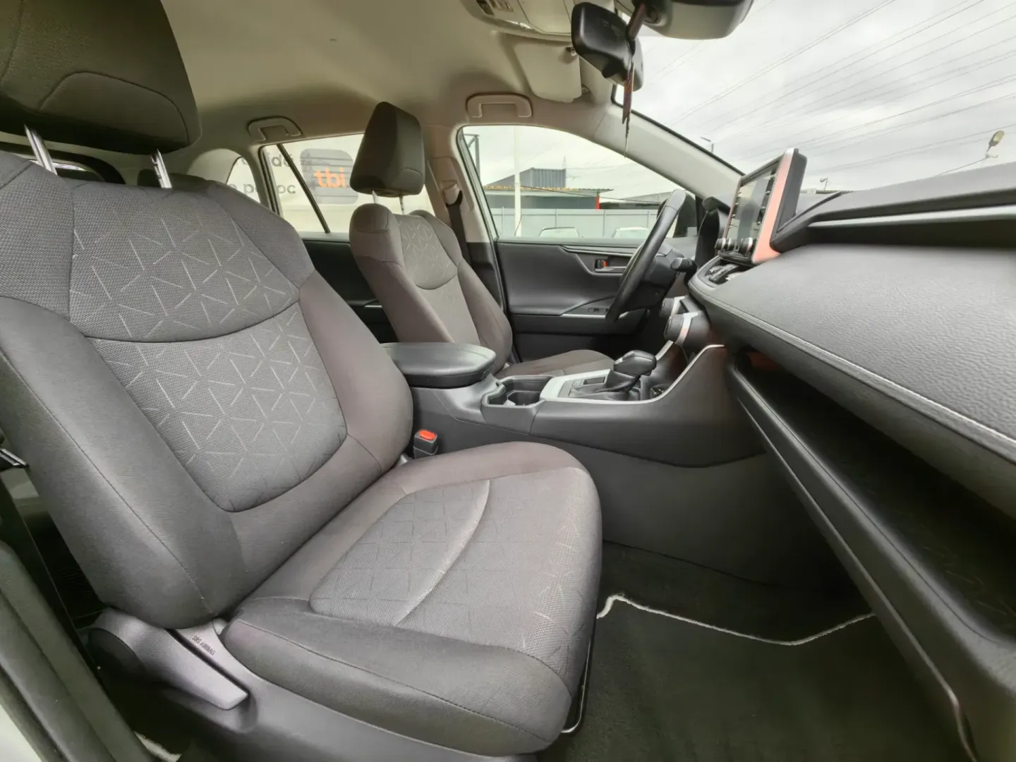 Cumpara/ Vinde online Toyota RAV 4 2021 SH, la cel mai bun pret pentru tine!