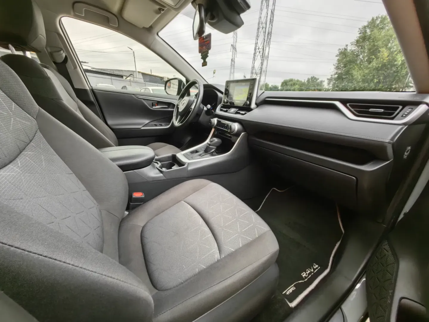 Cumpara/ Vinde online Toyota RAV 4 2021 SH, la cel mai bun pret pentru tine!