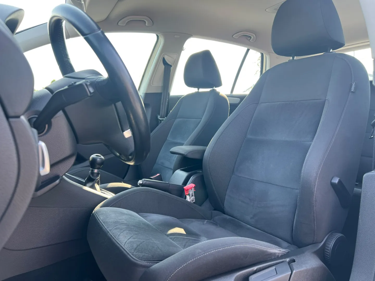 Cumpara/ Vinde online Volkswagen Golf 2011 SH, la cel mai bun pret pentru tine!
