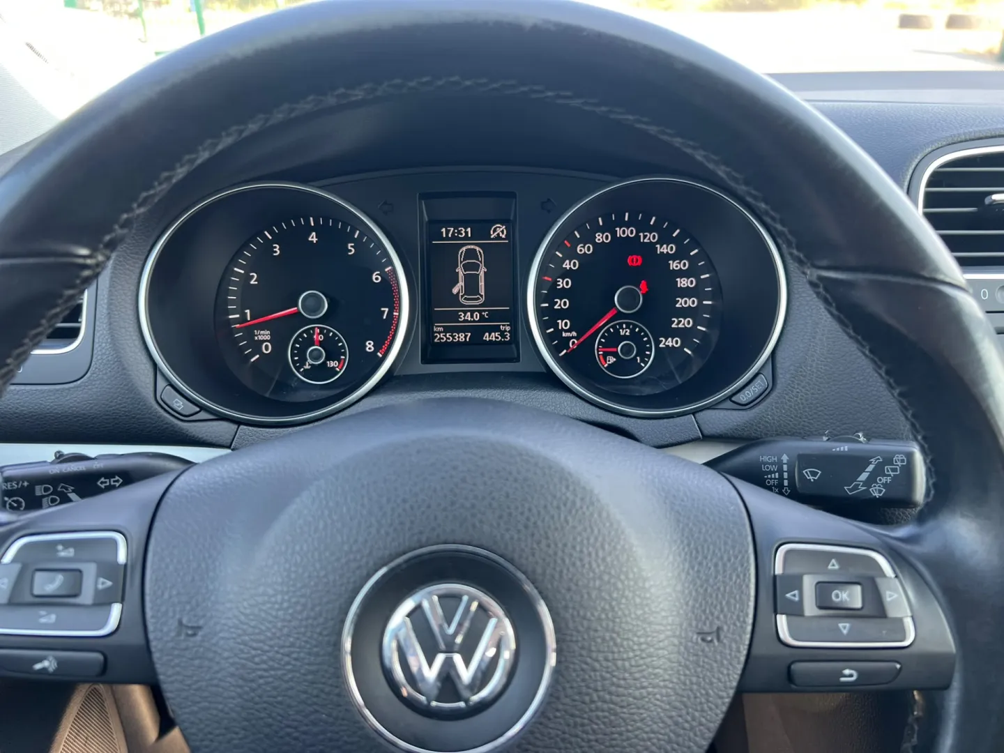 Cumpara/ Vinde online Volkswagen Golf 2011 SH, la cel mai bun pret pentru tine!