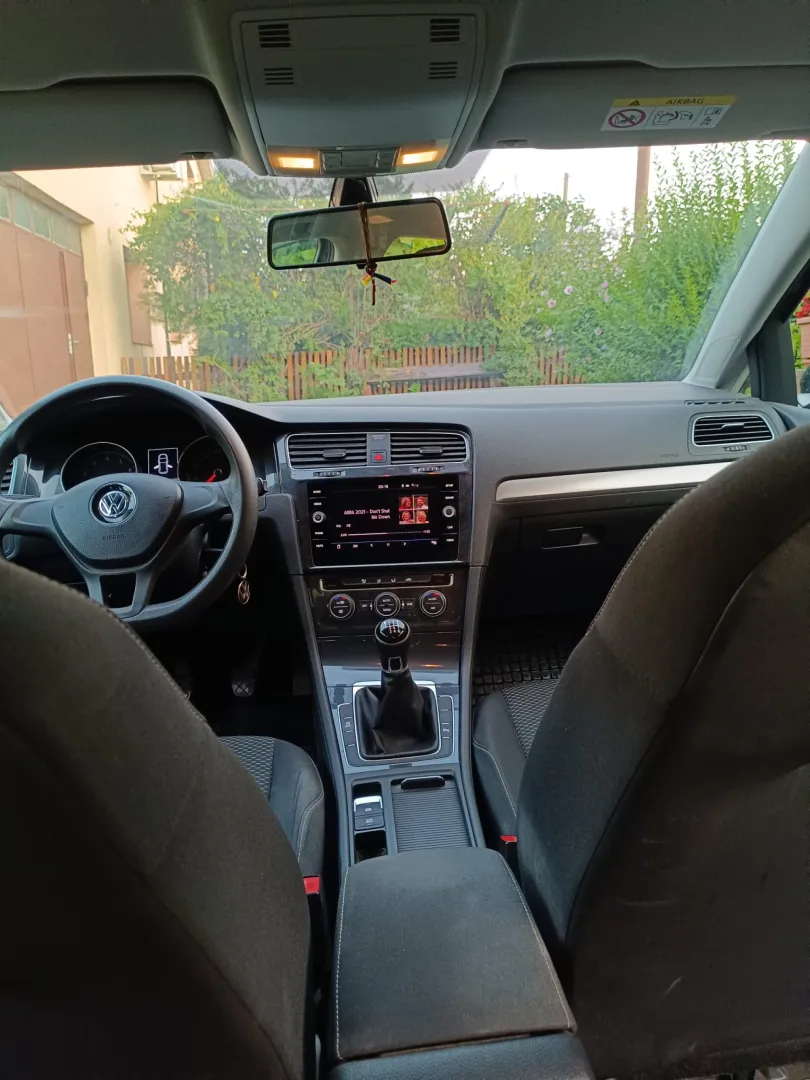 Cumpara/ Vinde online Volkswagen Golf 2020 SH, la cel mai bun pret pentru tine!