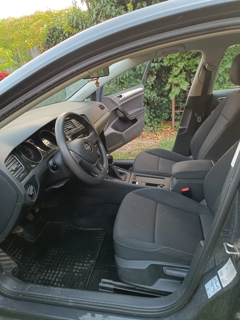 Cumpara/ Vinde online Volkswagen Golf 2020 SH, la cel mai bun pret pentru tine!